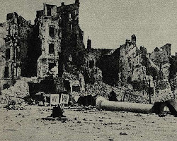 ruins of Warsaw after the war