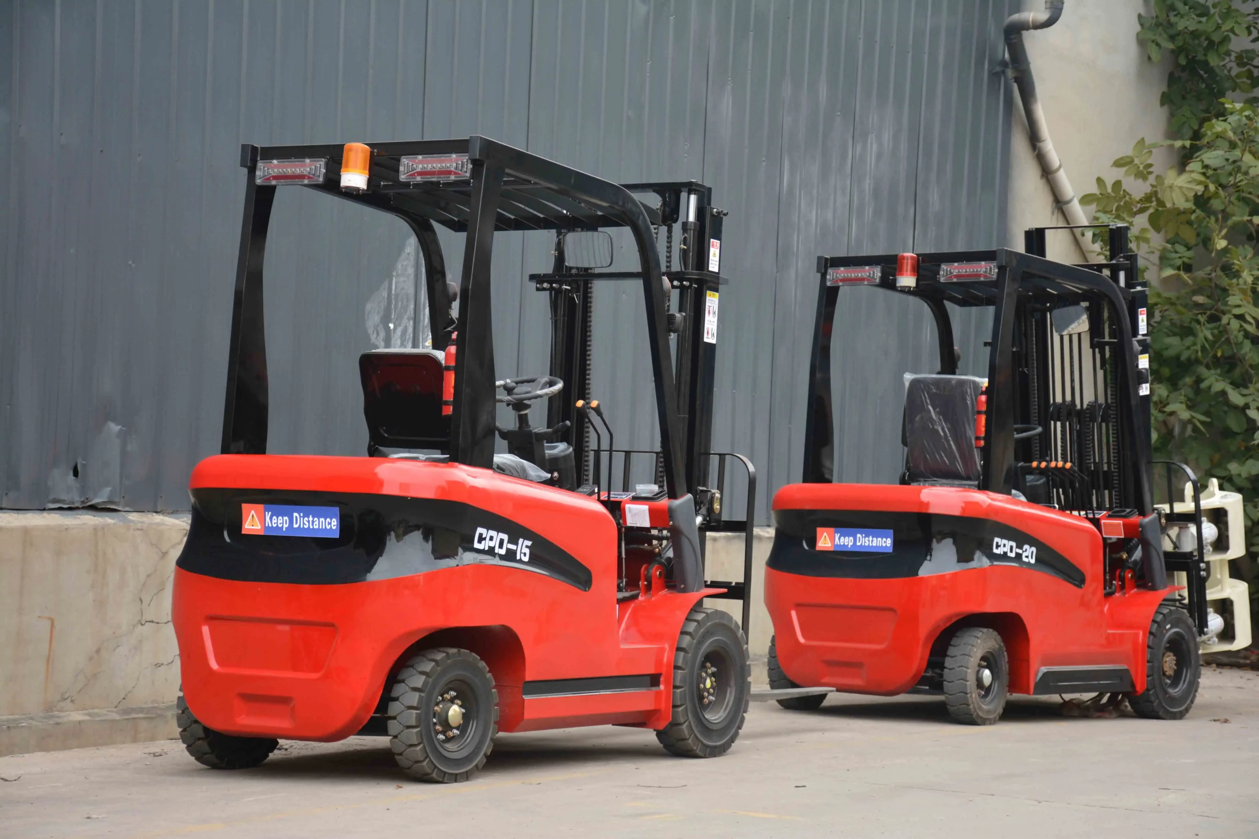 Customized Electric Forklift Ton Mini Lift | Deposit | Commercial Equipment - Image 4